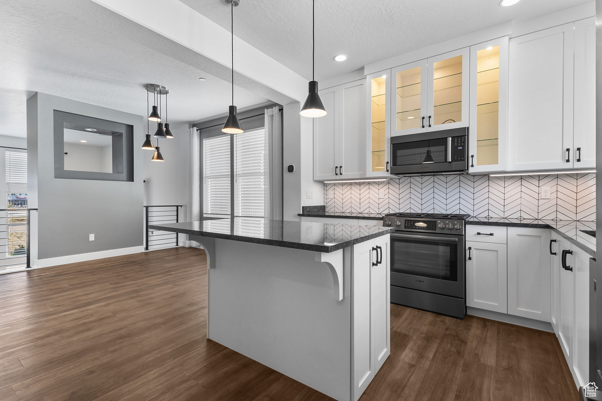 DAYBREAK - Residential