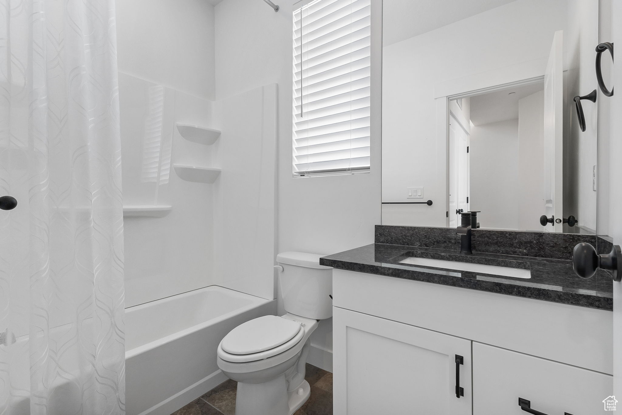 DAYBREAK - Residential