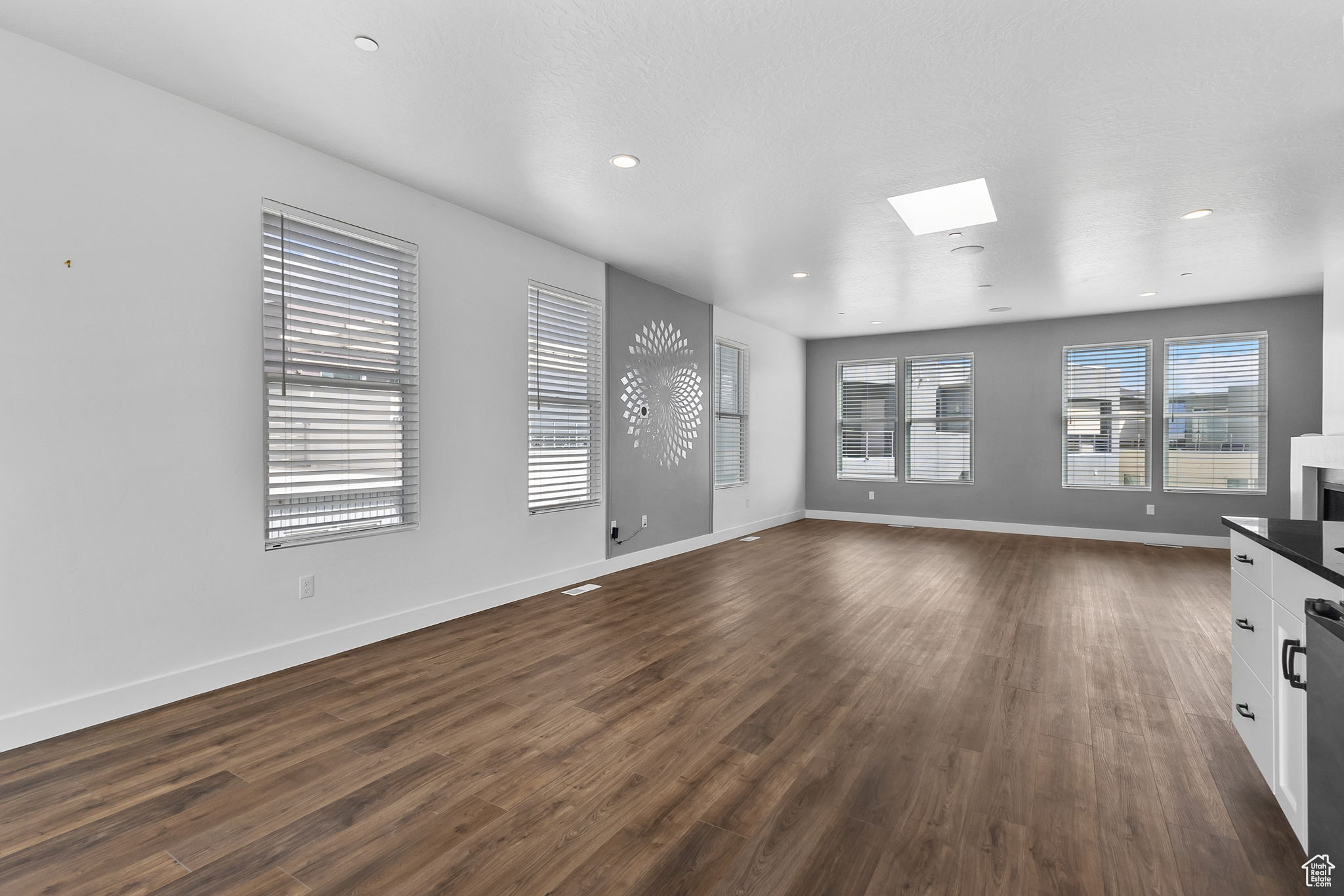 DAYBREAK - Residential