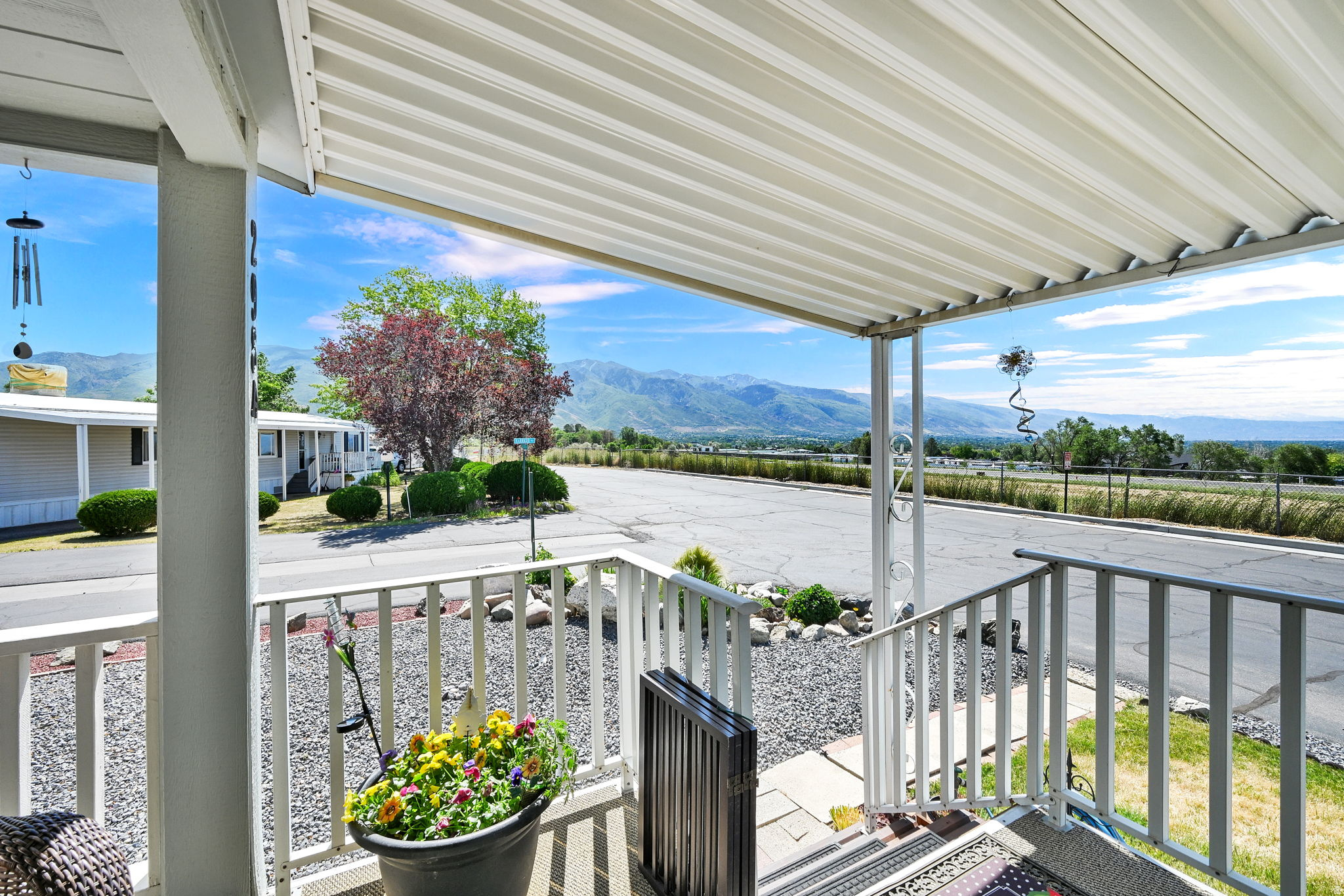 ROLLING HILLS ESTATE - Residential