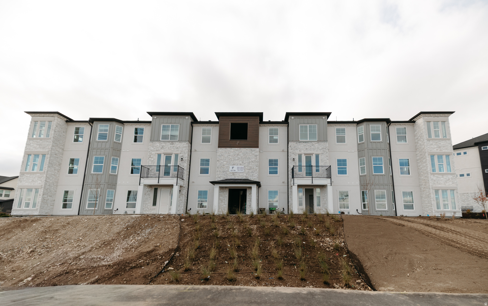 MT. RAINIER - Residential