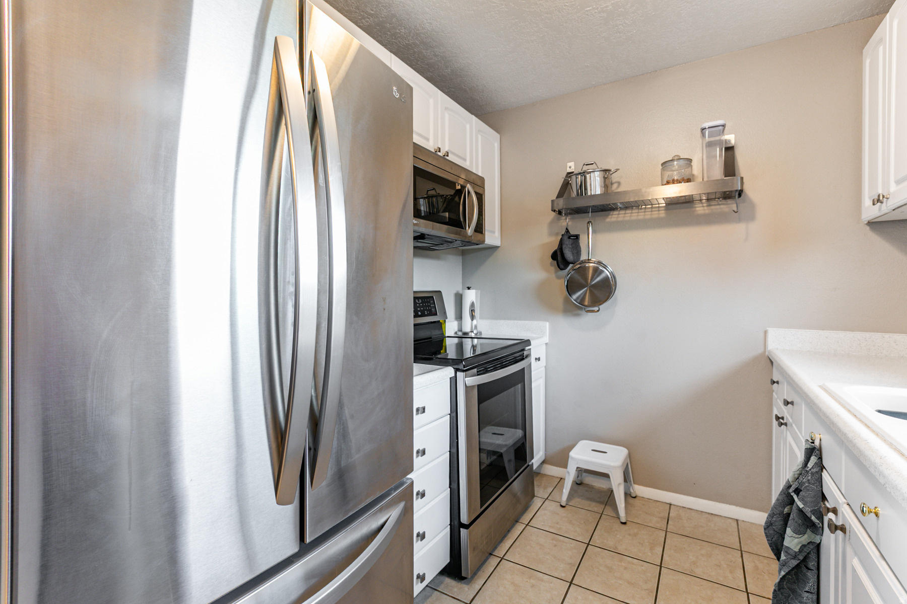 CLOVER HOLLOW CONDM PROJECTS - Residential