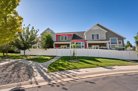 Tiny photo for 124 E MAHOGANY VIEW CT, Draper, UT 84020 (MLS # 2168734)