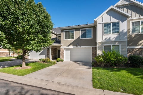 Townhouse For Sale - 124 E Mahogany View Ct<br/> Draper, UT 84020