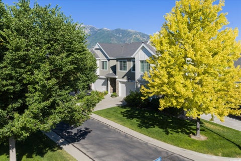 Tiny photo for 124 E MAHOGANY VIEW CT, Draper, UT 84020 (MLS # 2168734)
