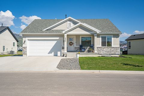 Tiny photo for 536 N 770 W, Smithfield, UT 84335 (MLS # 2134320)