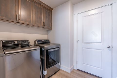 Tiny photo for 536 N 770 W, Smithfield, UT 84335 (MLS # 2134320)