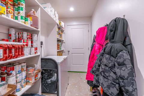 Tiny photo for 536 N 770 W, Smithfield, UT 84335 (MLS # 2134320)