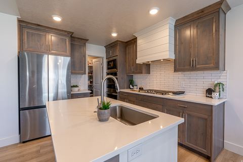 Tiny photo for 536 N 770 W, Smithfield, UT 84335 (MLS # 2134320)