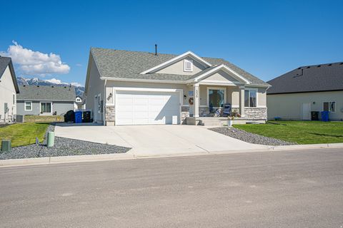 Tiny photo for 536 N 770 W, Smithfield, UT 84335 (MLS # 2134320)