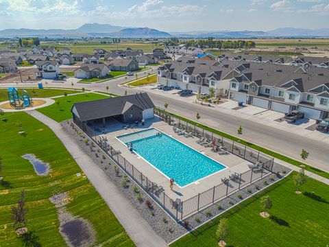 Tiny photo for 536 N 770 W, Smithfield, UT 84335 (MLS # 2134320)