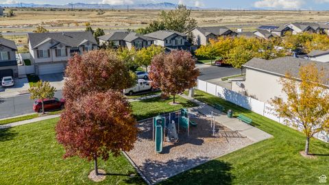 Tiny photo for 228 N BUCKINGHAM DR, North Salt Lake, UT 84054 (MLS # 2118969)