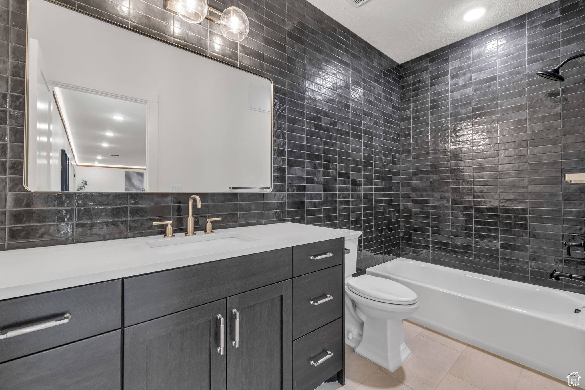 LEGACY HILLS - Residential
