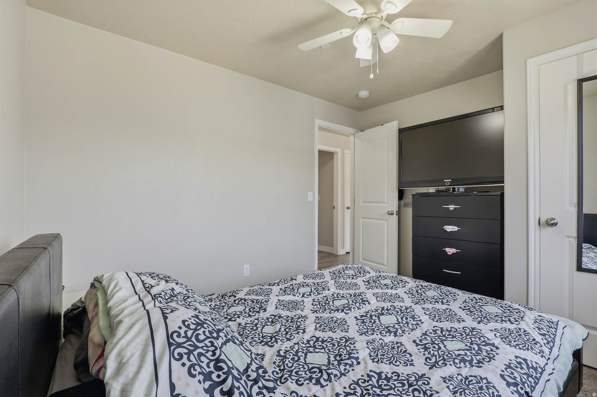 GATEWAY VILLAGE - Residential