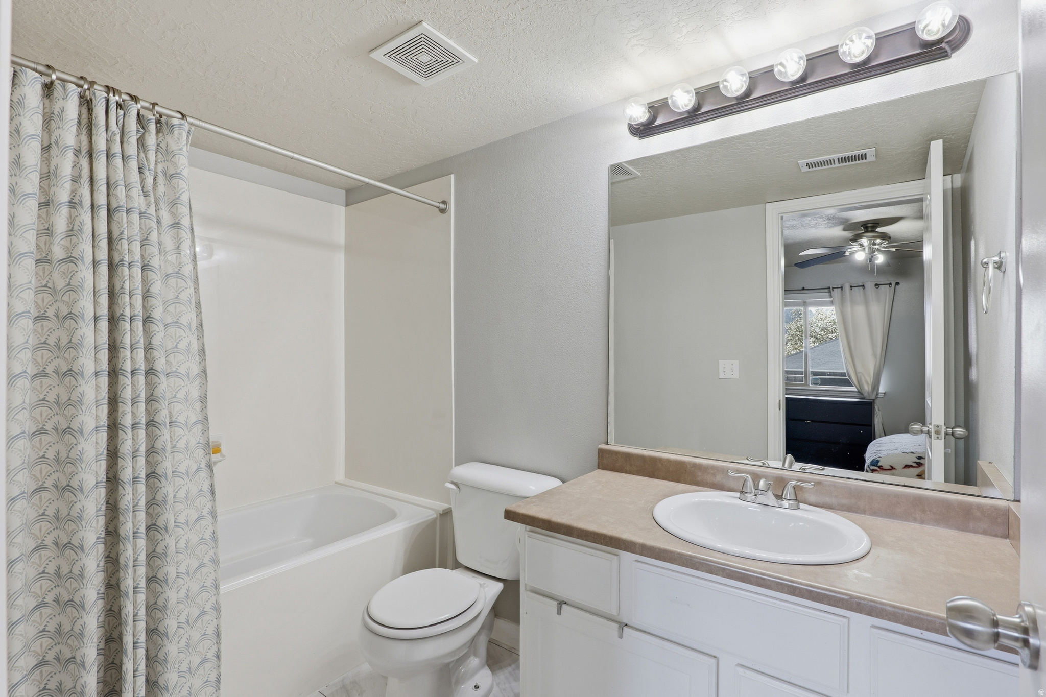 GATEWAY VILLAGE - Residential