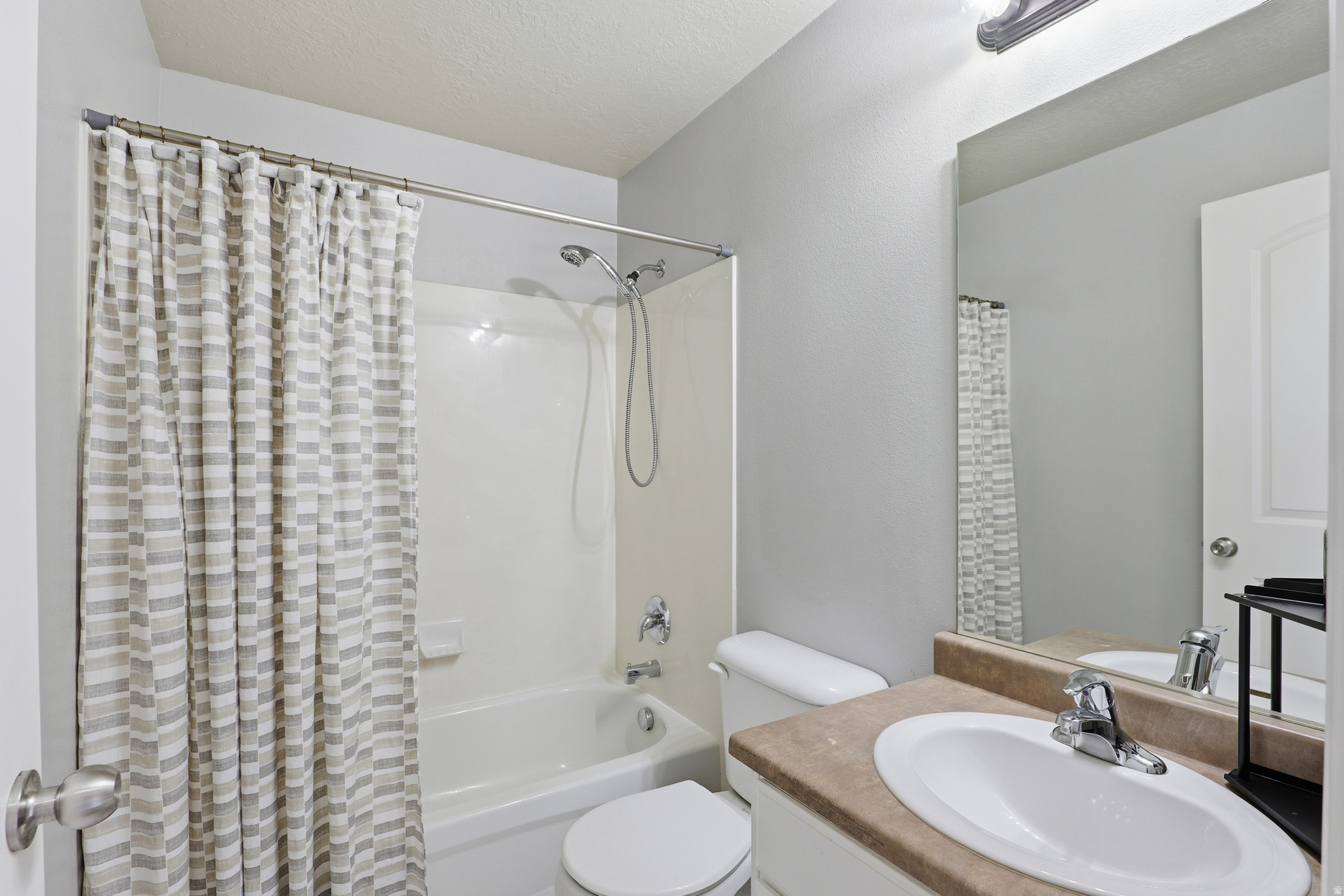 GATEWAY VILLAGE - Residential