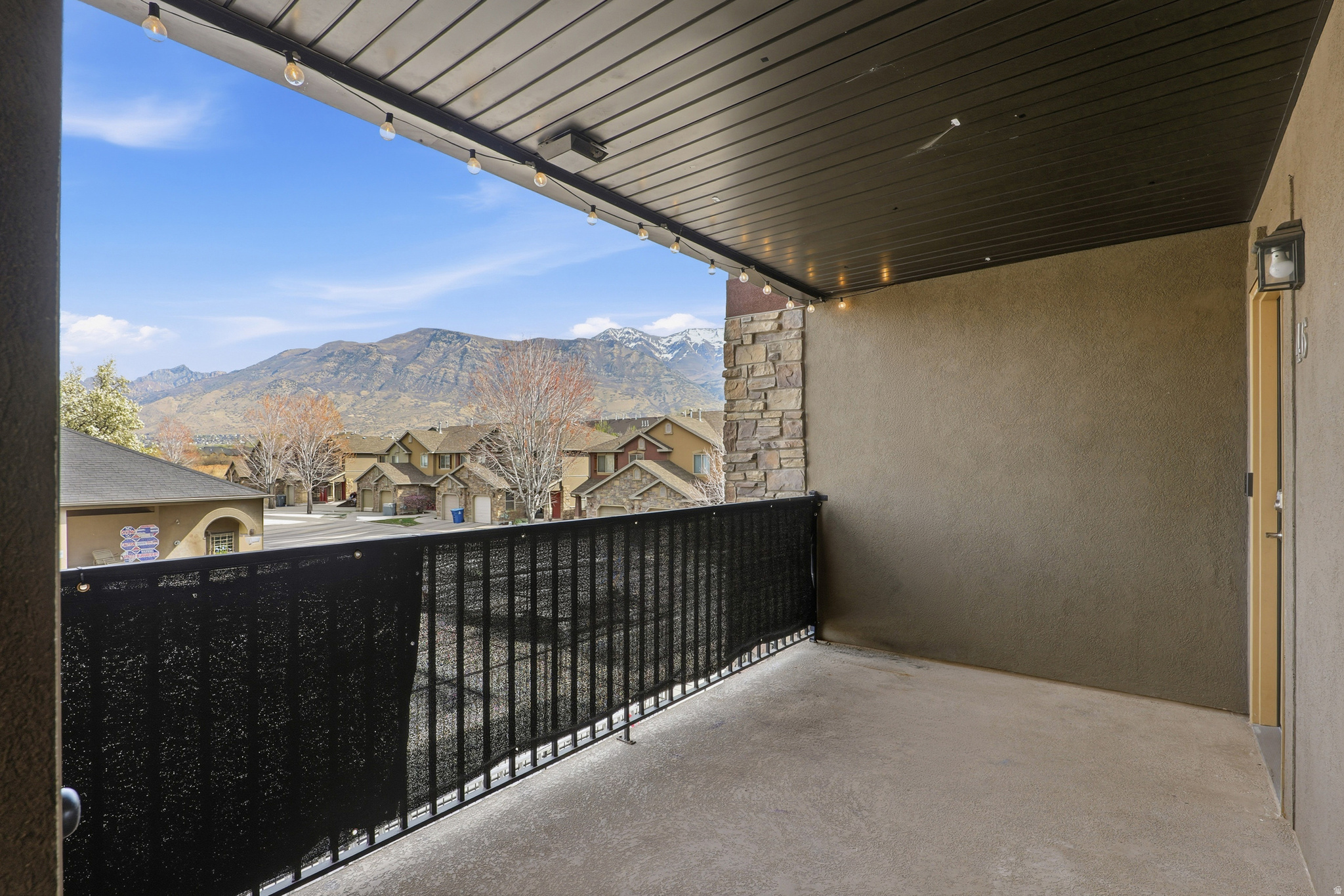 GATEWAY VILLAGE - Residential