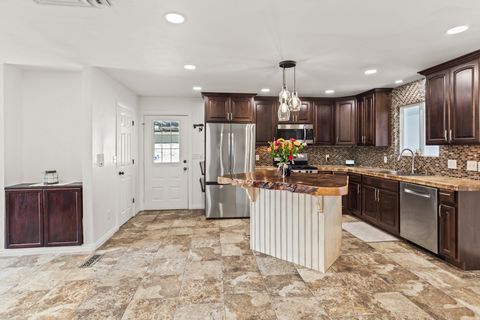 Tiny photo for 225 S 300 W, Redmond, UT 84652 (MLS # 2135157)