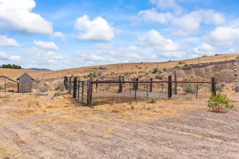 Tiny photo for 225 S 300 W, Redmond, UT 84652 (MLS # 2135157)