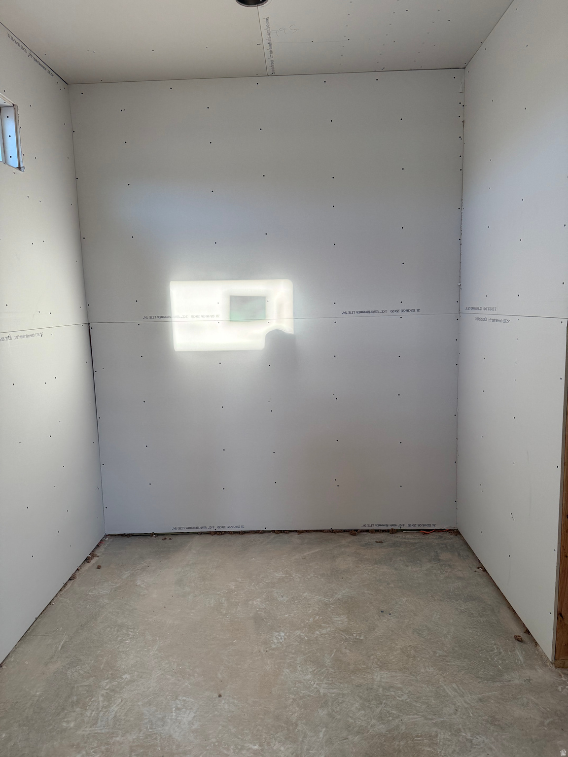 VALLEY GATE ESTATES - Residential