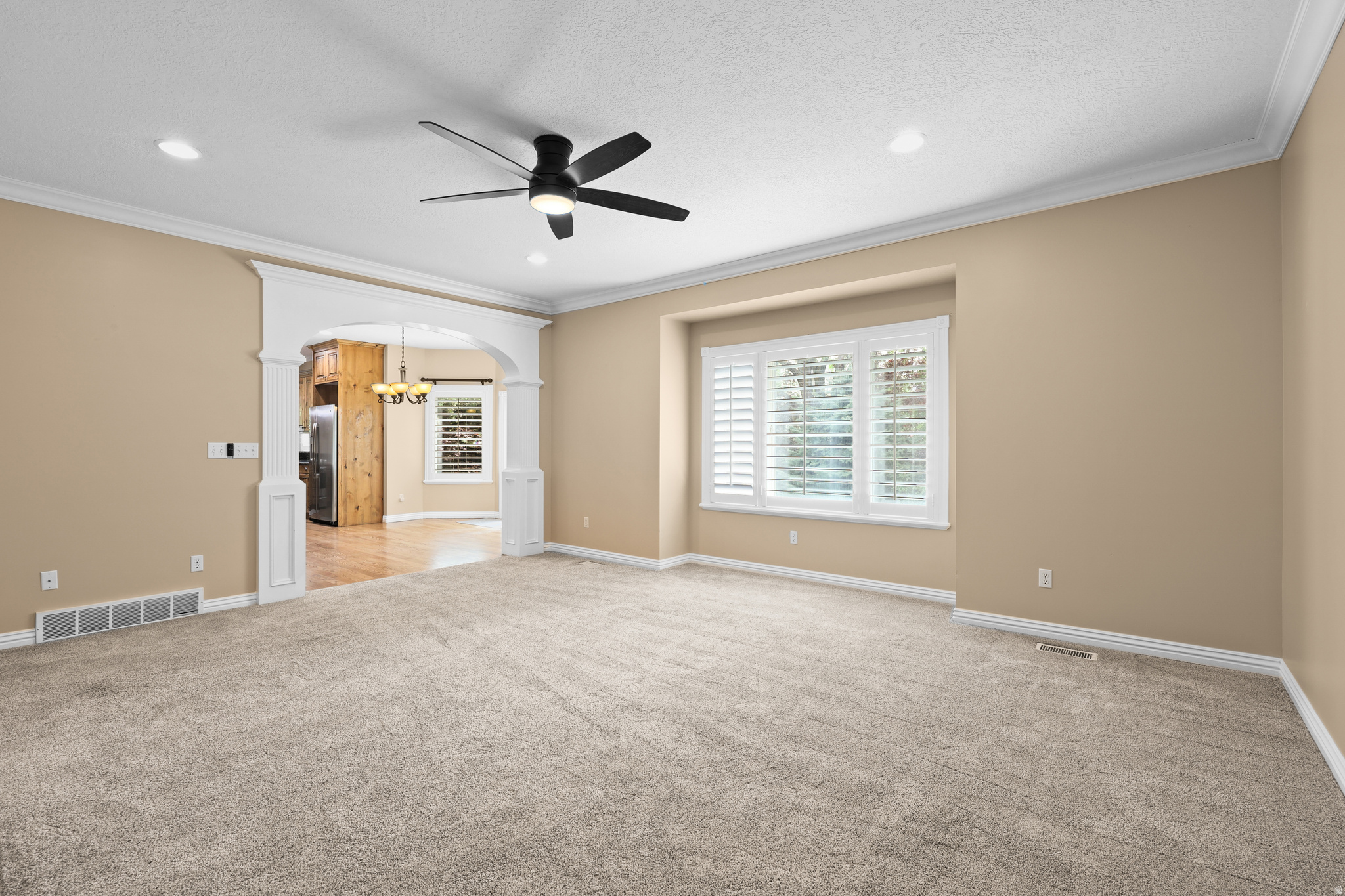 COUNTRY SPRINGS - Residential