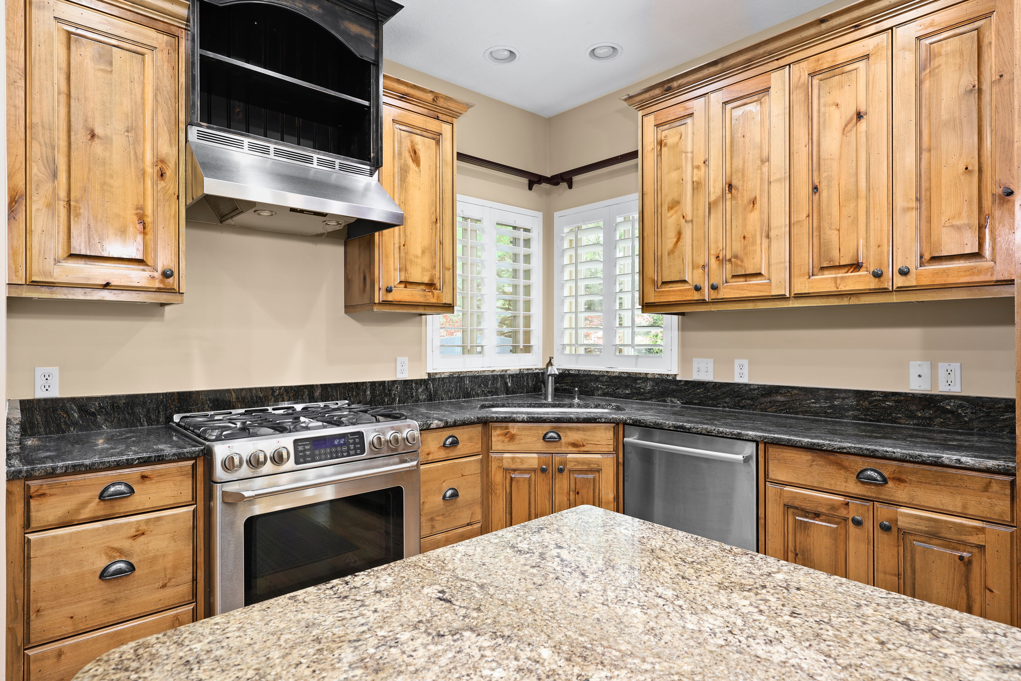 COUNTRY SPRINGS - Residential