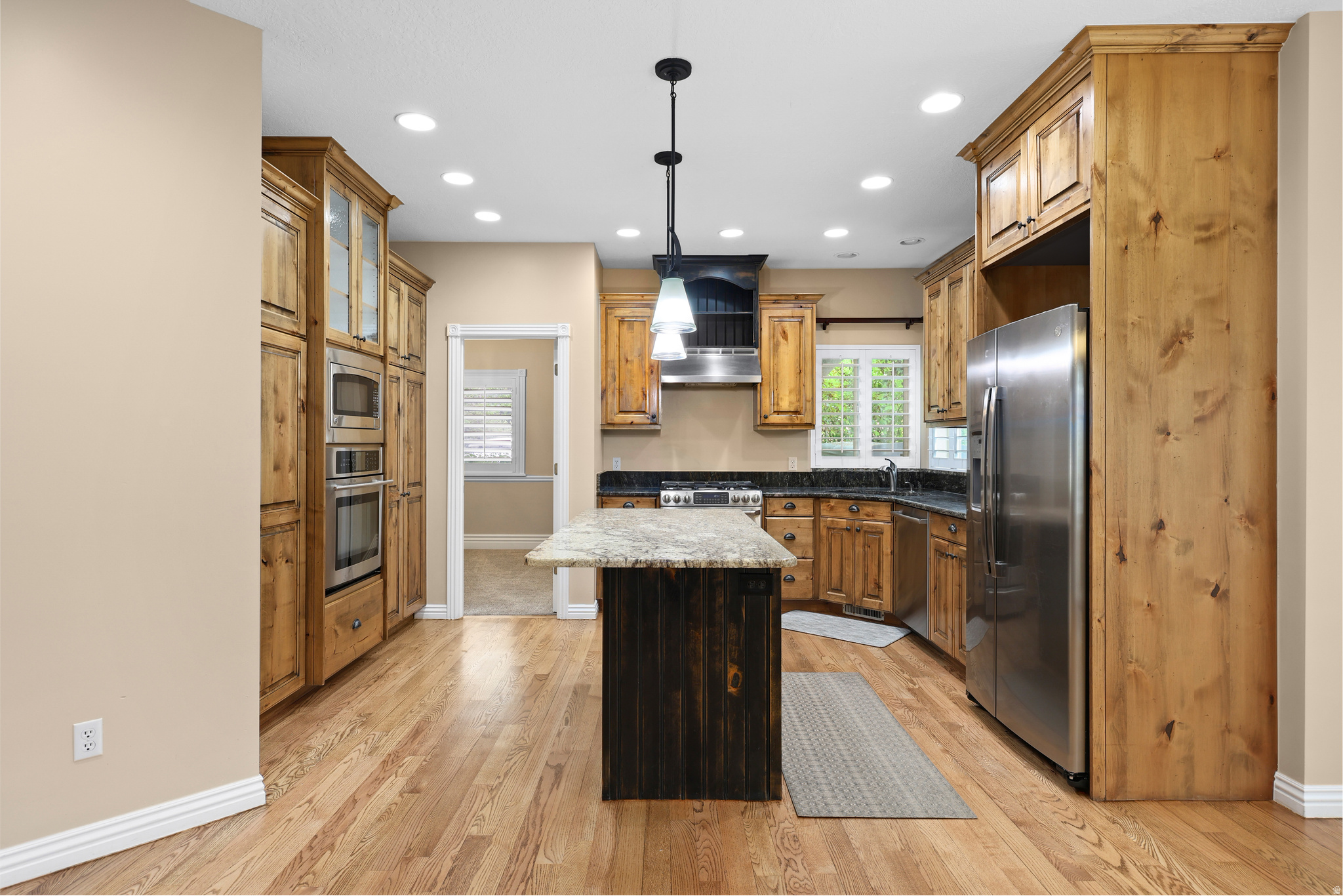 COUNTRY SPRINGS - Residential