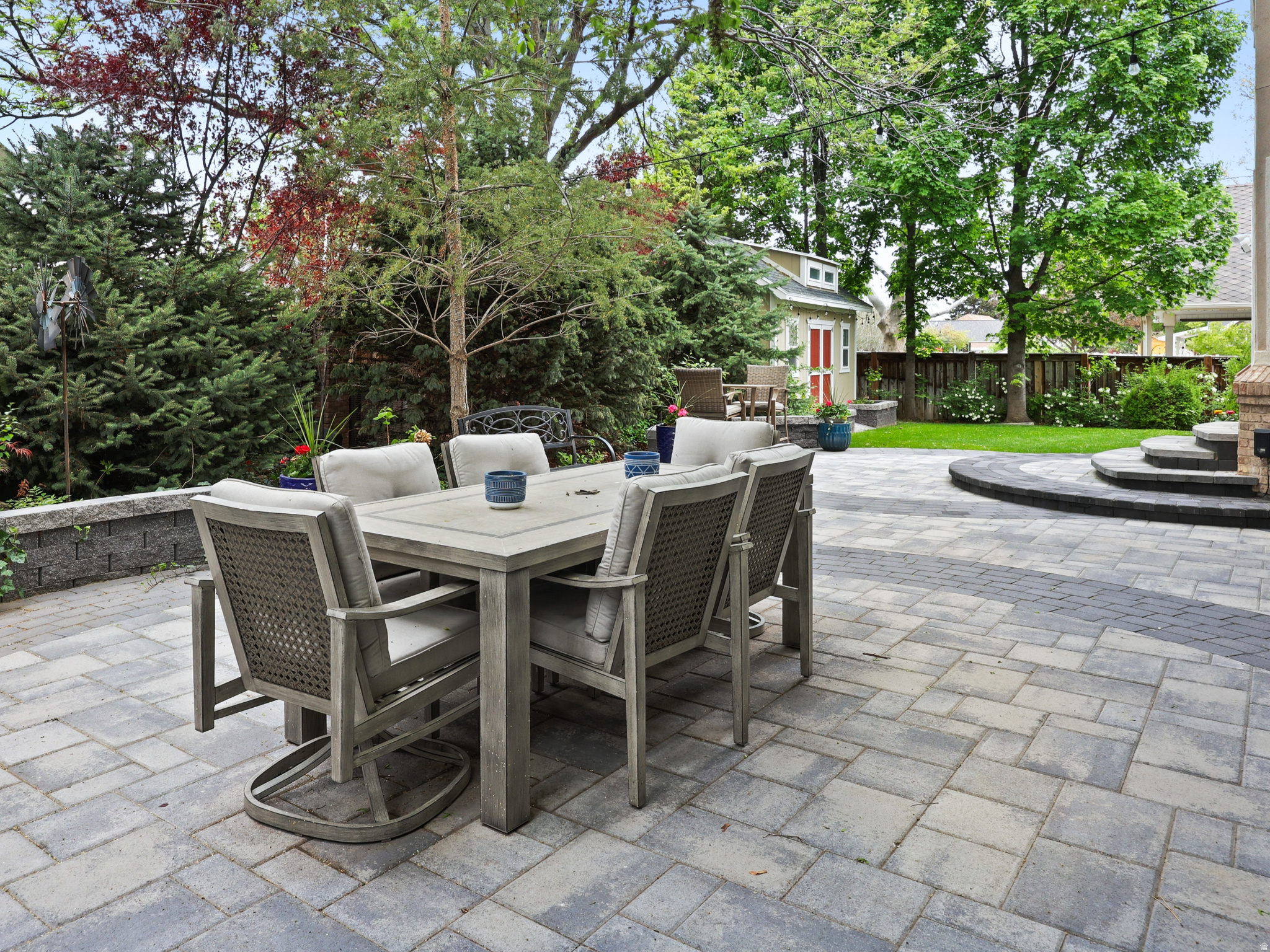 COUNTRY SPRINGS - Residential