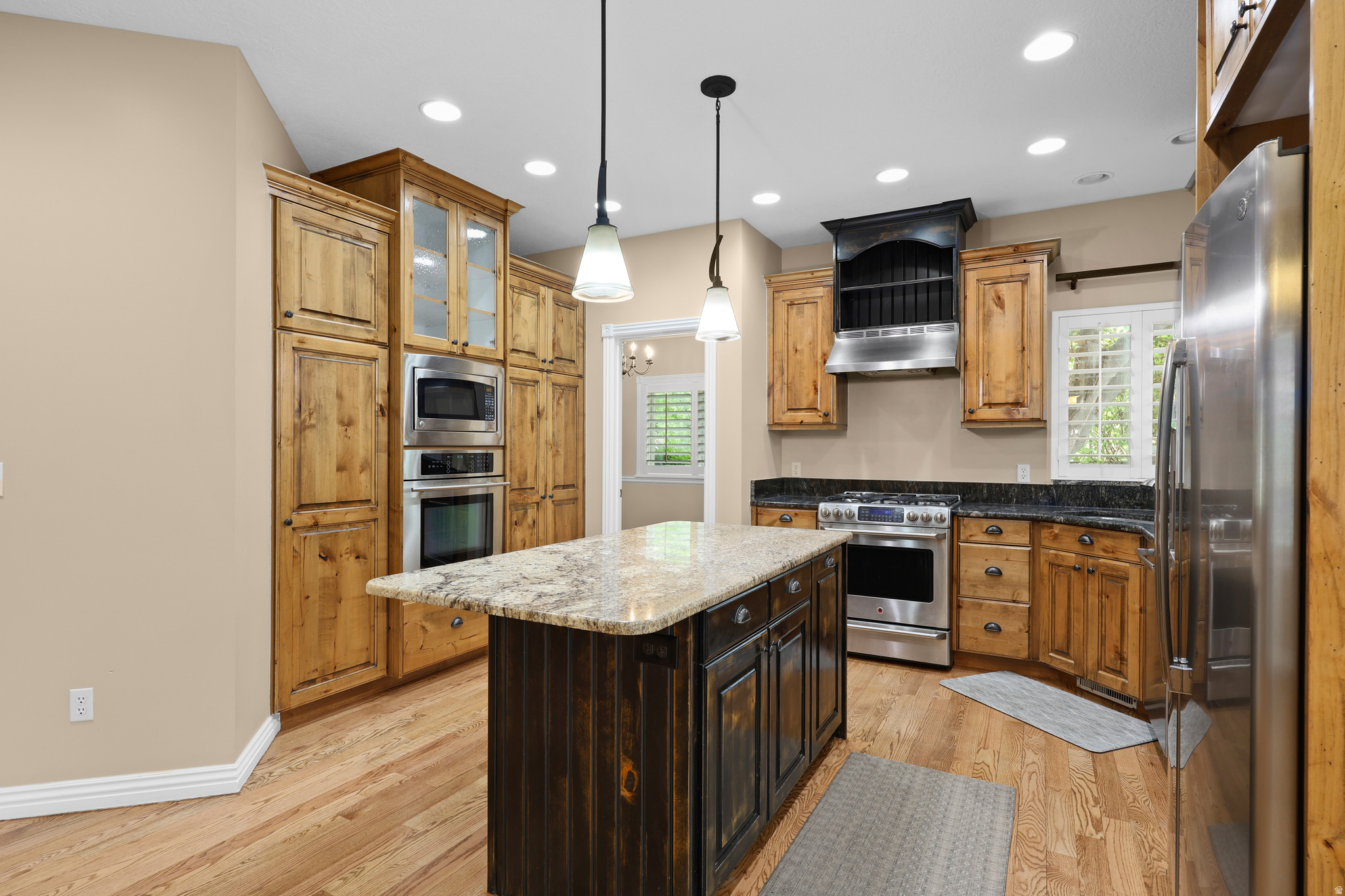 COUNTRY SPRINGS - Residential