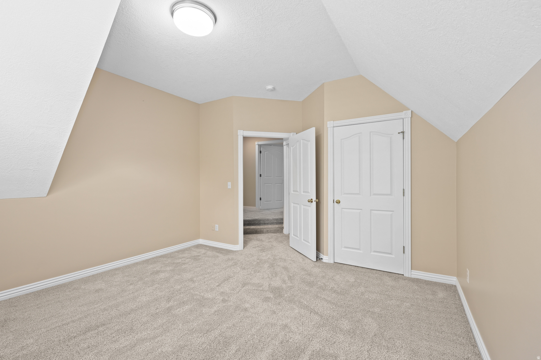 COUNTRY SPRINGS - Residential