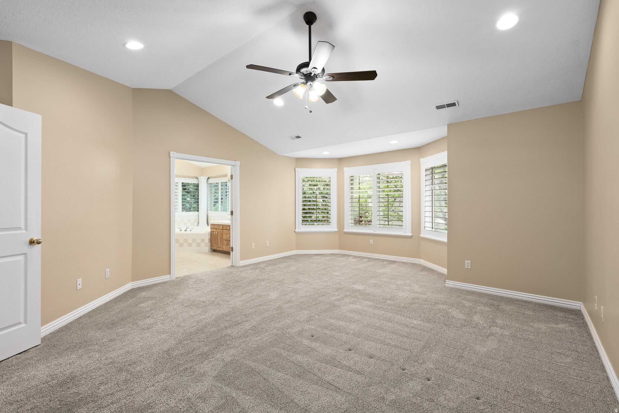 COUNTRY SPRINGS - Residential