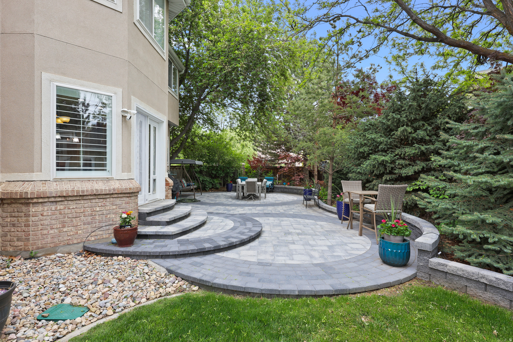 COUNTRY SPRINGS - Residential