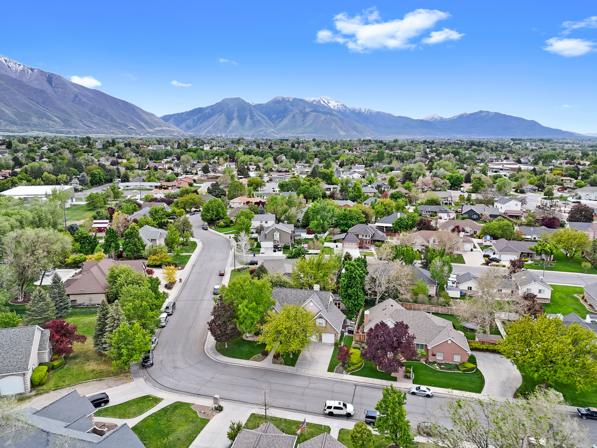 COUNTRY SPRINGS - Residential