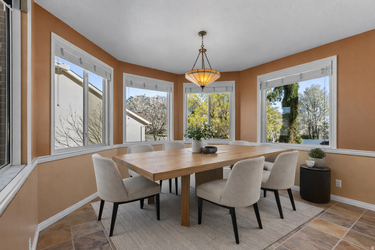 WHITE CITY - Residential