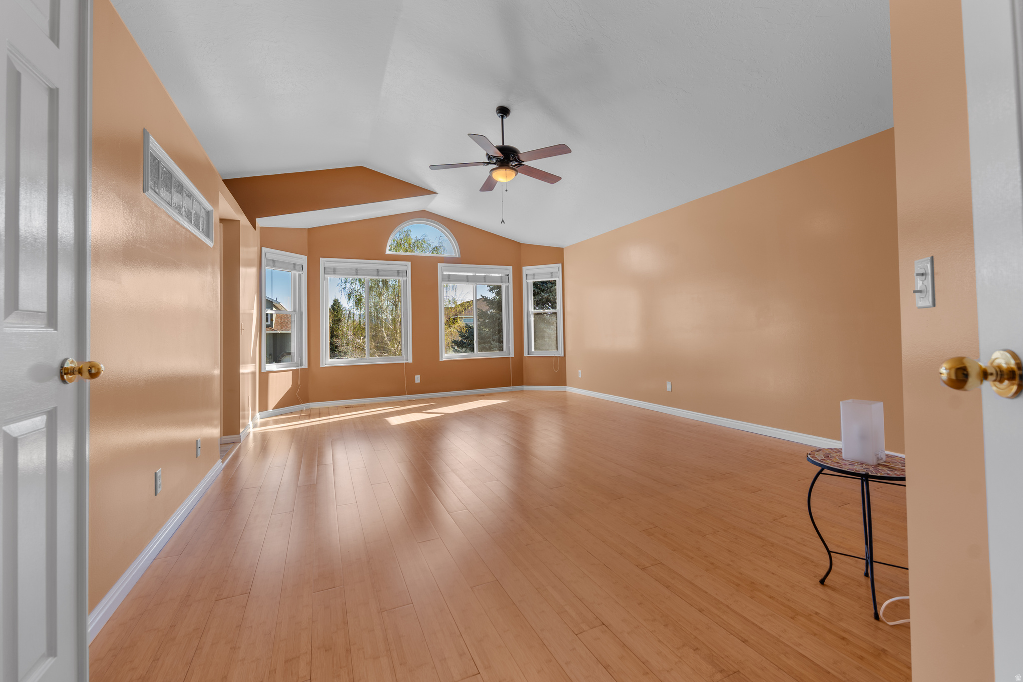 WHITE CITY - Residential