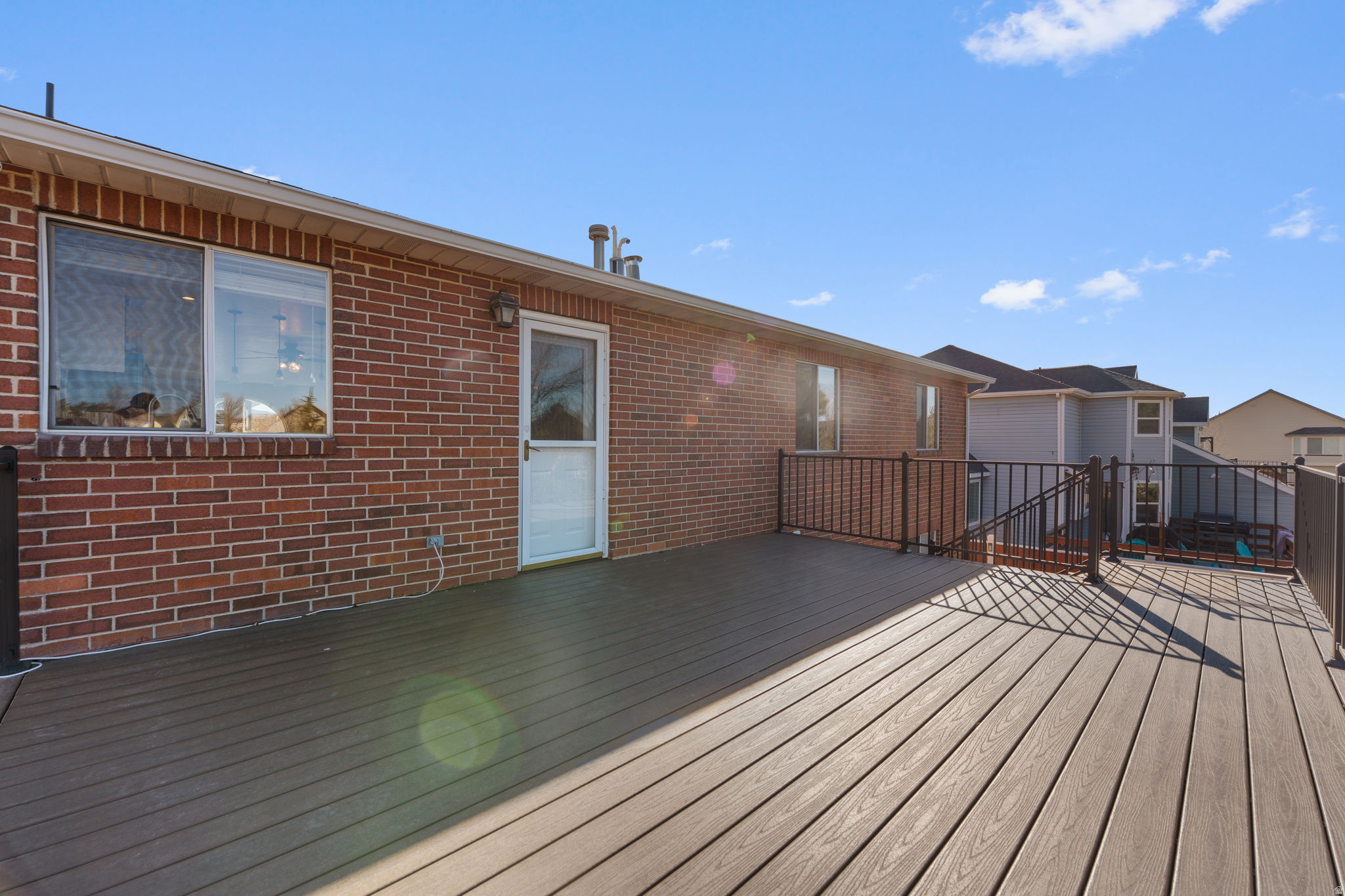 WHITE CITY - Residential