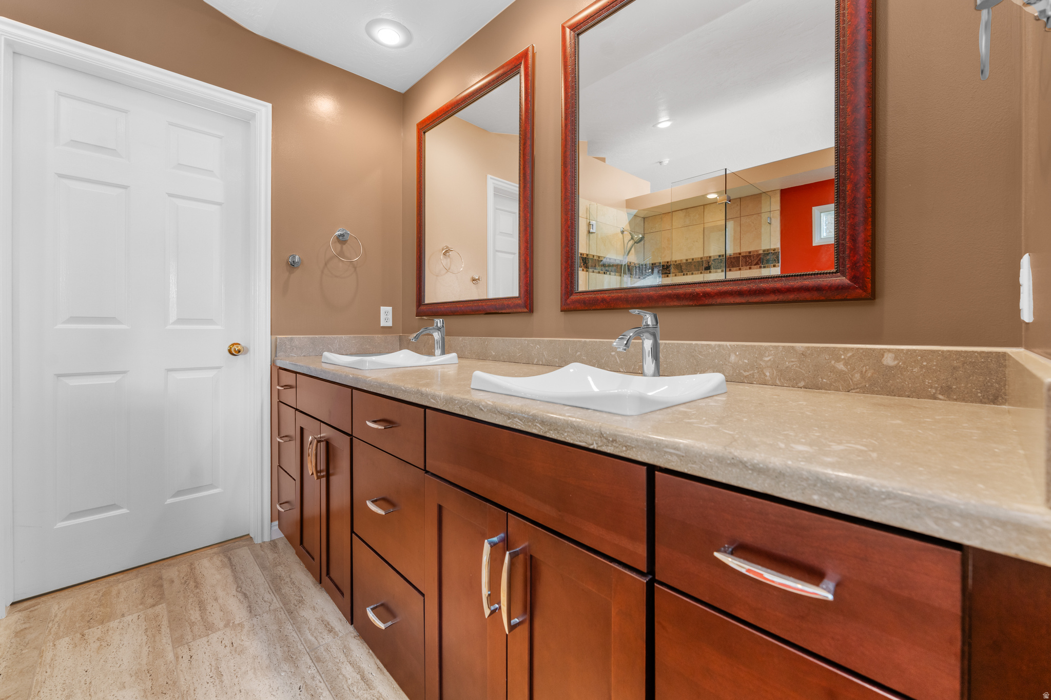 WHITE CITY - Residential