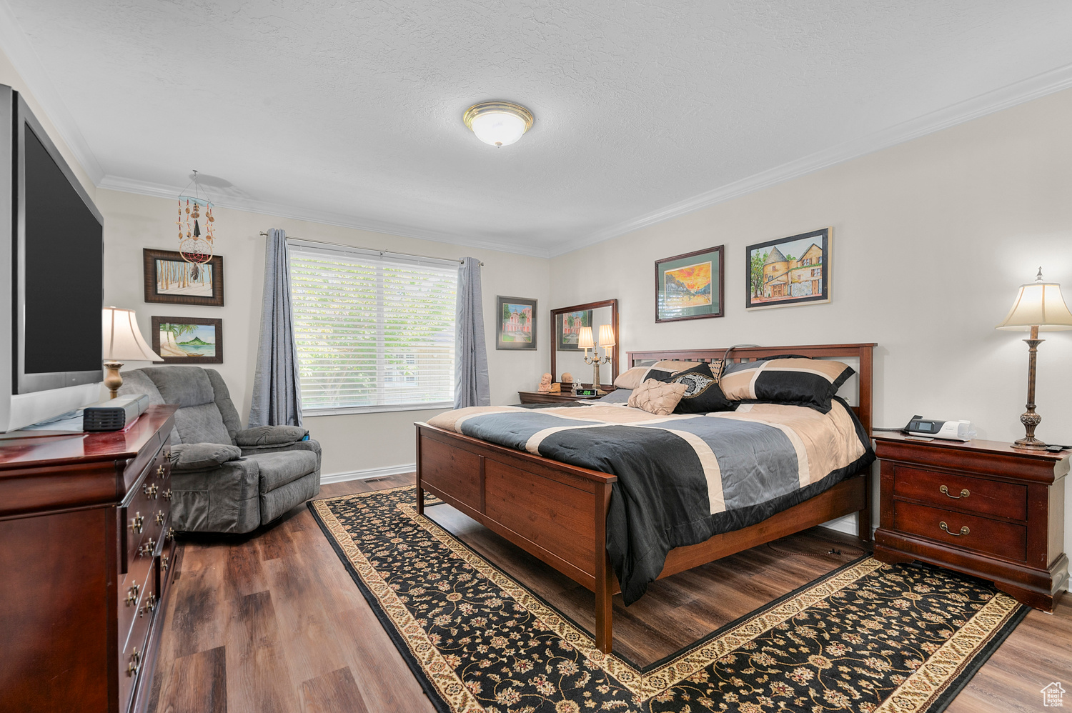 CORNERSTONE CONDM - Residential