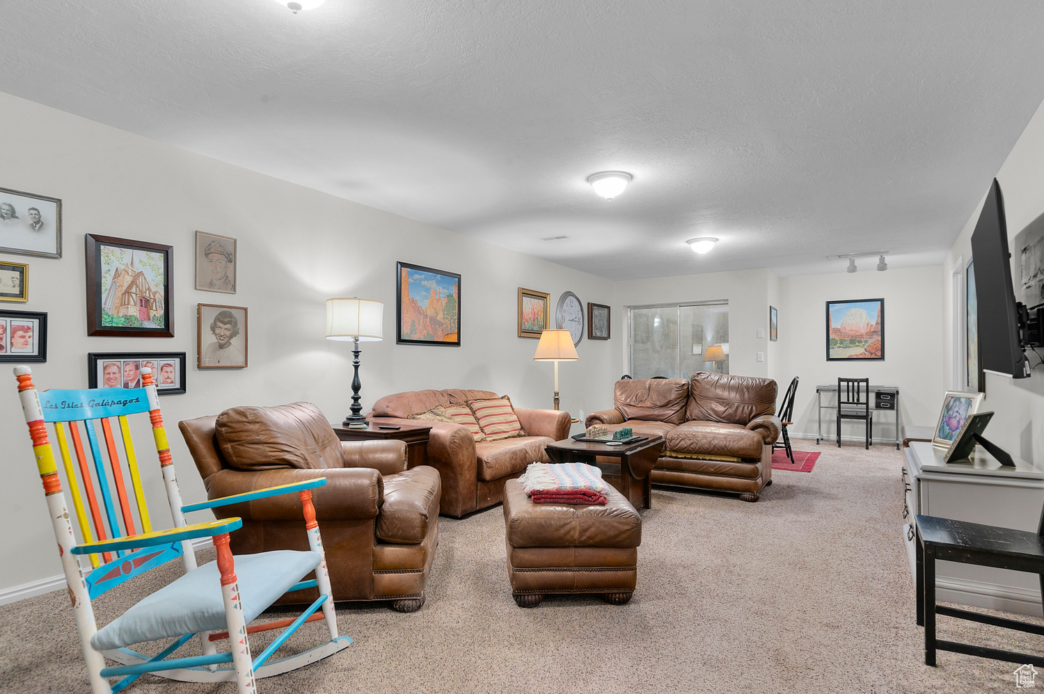 CORNERSTONE CONDM - Residential