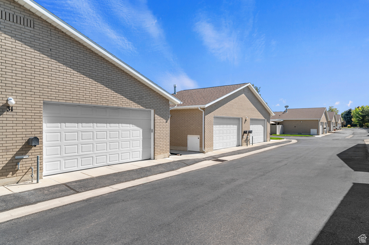 CORNERSTONE CONDM - Residential