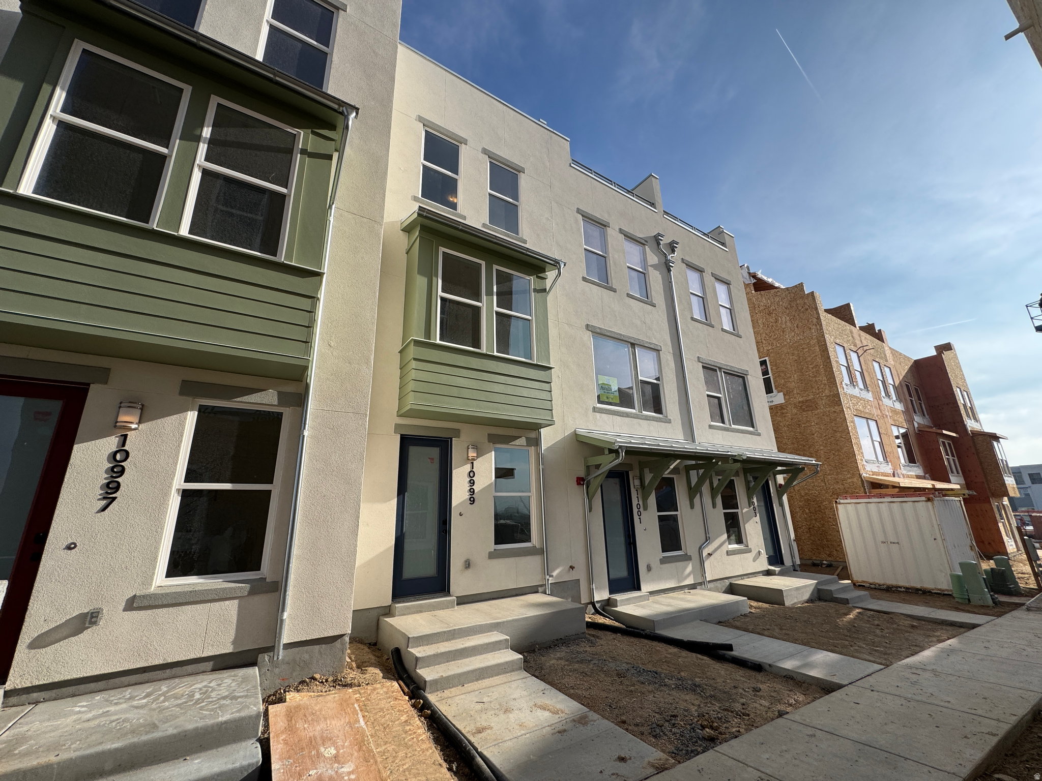 DOWNTOWN DAYBREAK - Residential