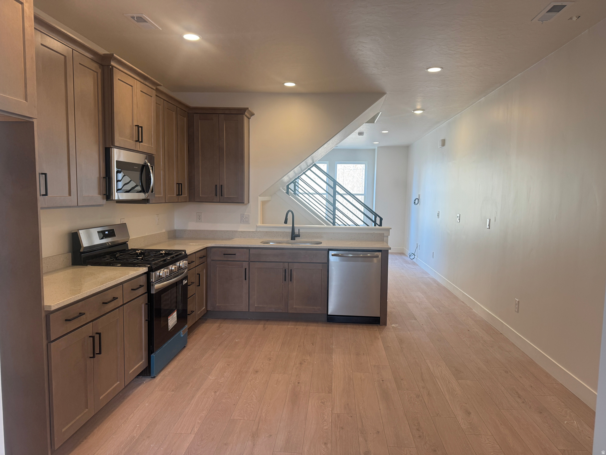 DOWNTOWN DAYBREAK - Residential