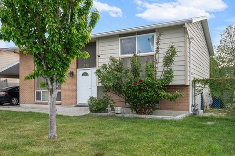 Tiny photo for 3452 S 7930 W, Magna, UT 84044 (MLS # 2155659)