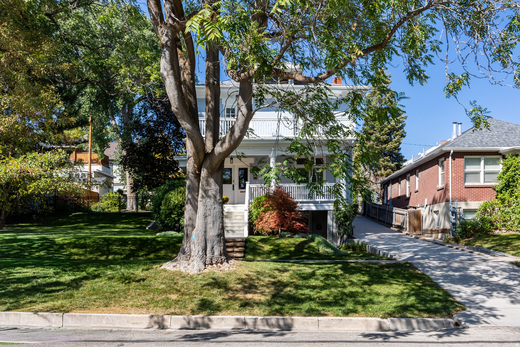 AVENUES - Residential