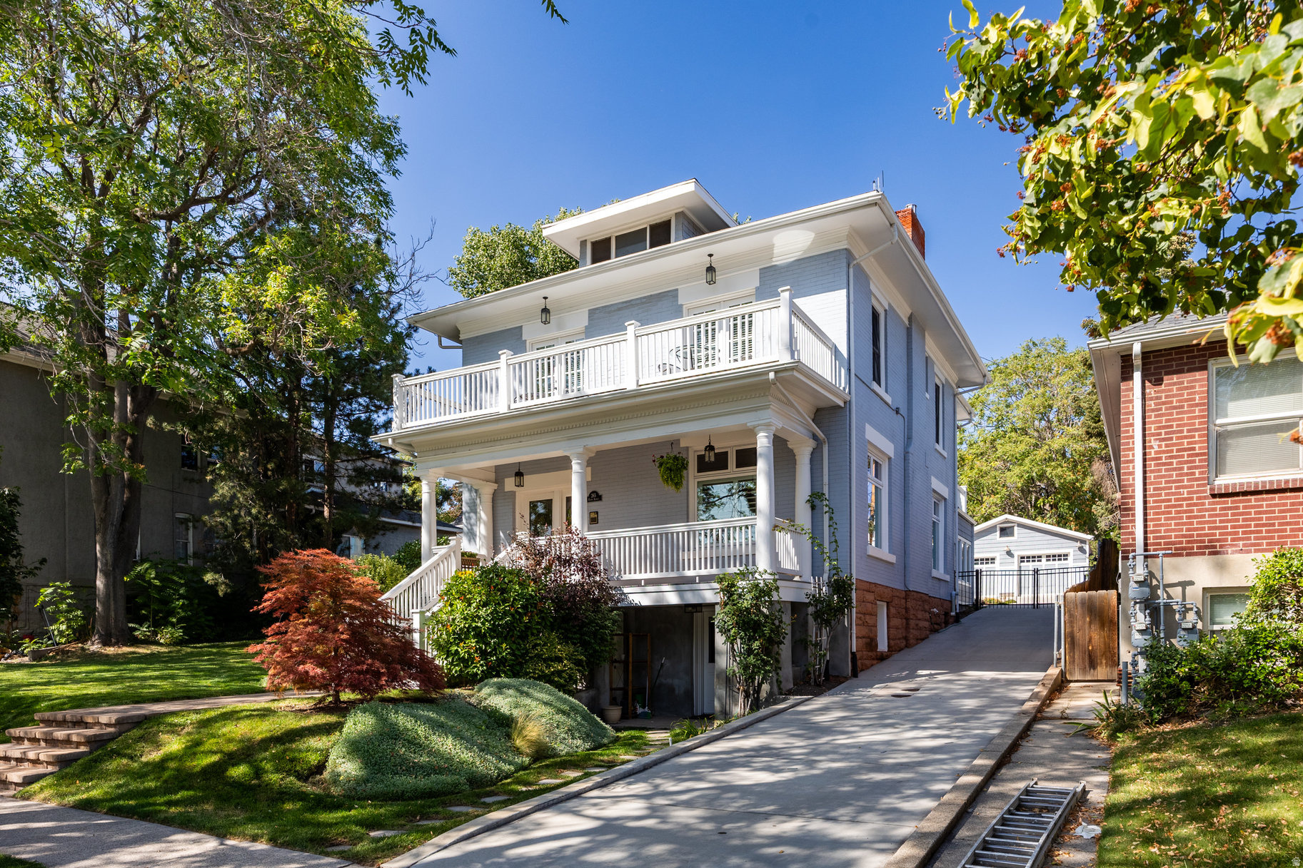 AVENUES - Residential