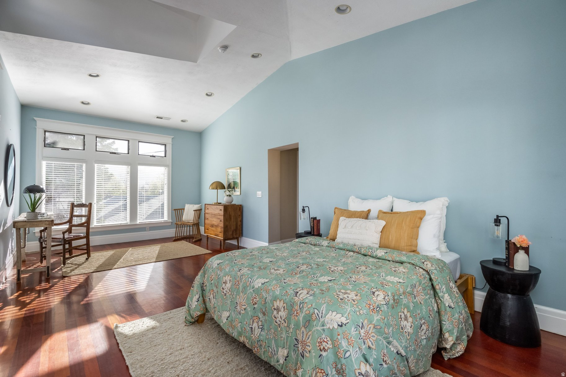 AVENUES - Residential