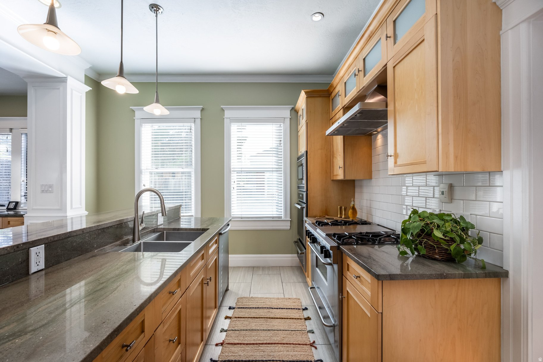 AVENUES - Residential