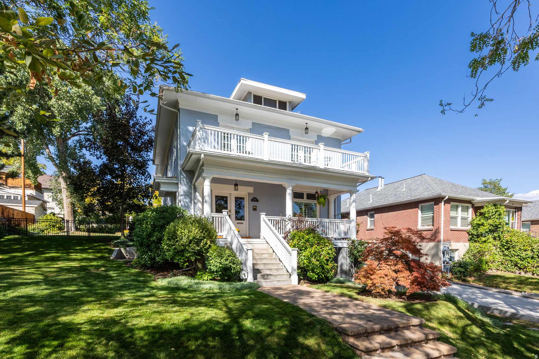 AVENUES - Residential