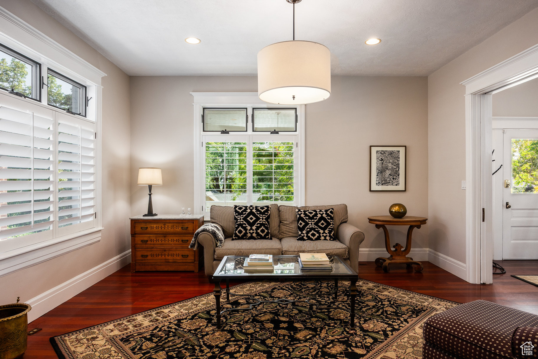 AVENUES - Residential