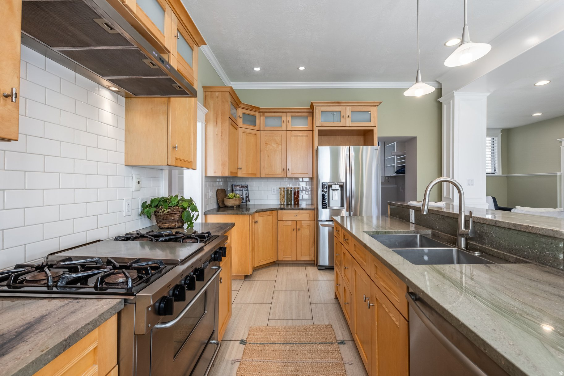 AVENUES - Residential